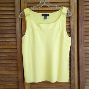 Light green knit tank top by cable % gauge for women,  size L